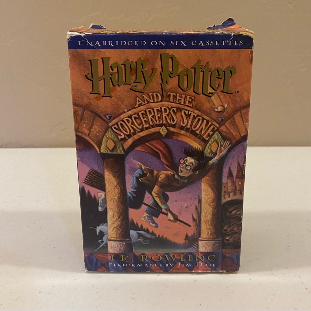 HARRY POTTER BOOK ON CASSETTE